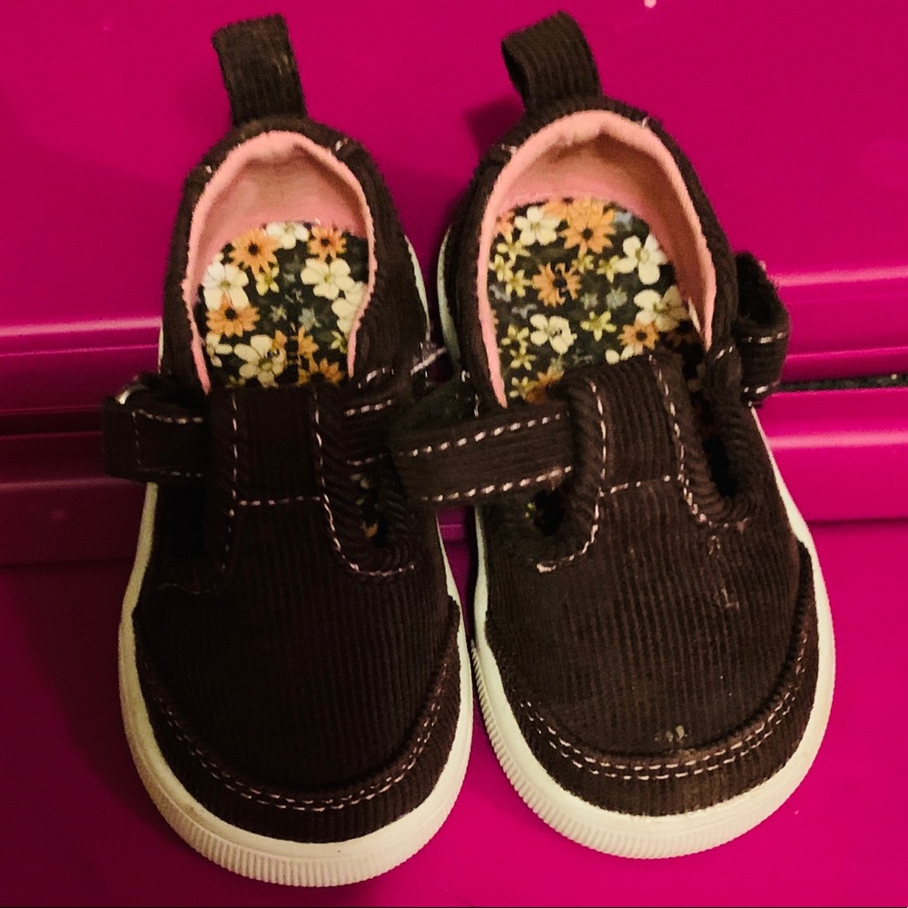 Slip ons